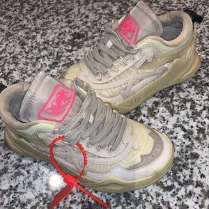 Off White Sneakers